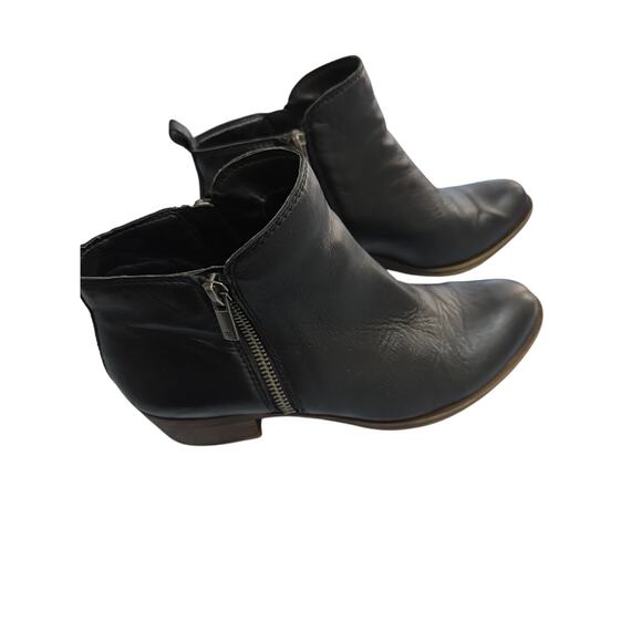 Lucky Brand Basel Black Soft Leather Bootie Womens Size 7.5 Block Heel - Picture 3 of 13